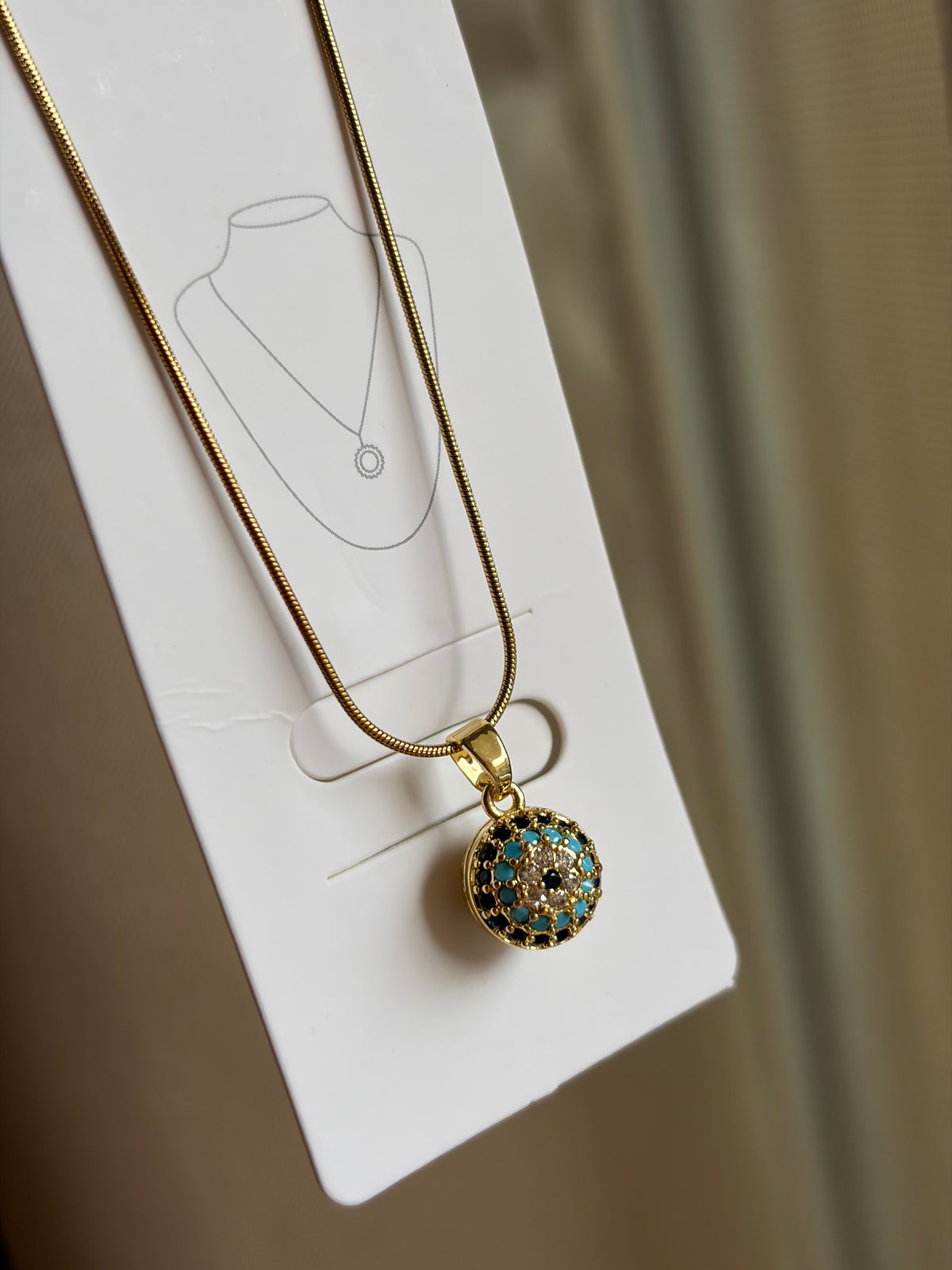 Blue stone round Pendant Neckpiece