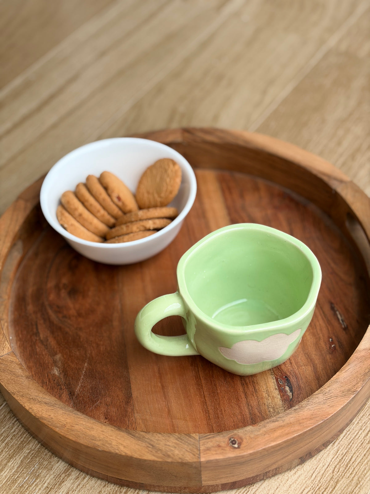 Green cloud mug