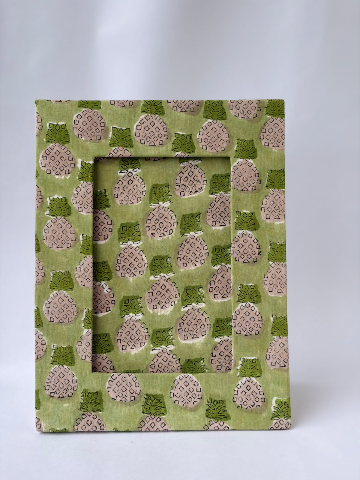 Green pineapple photo frame