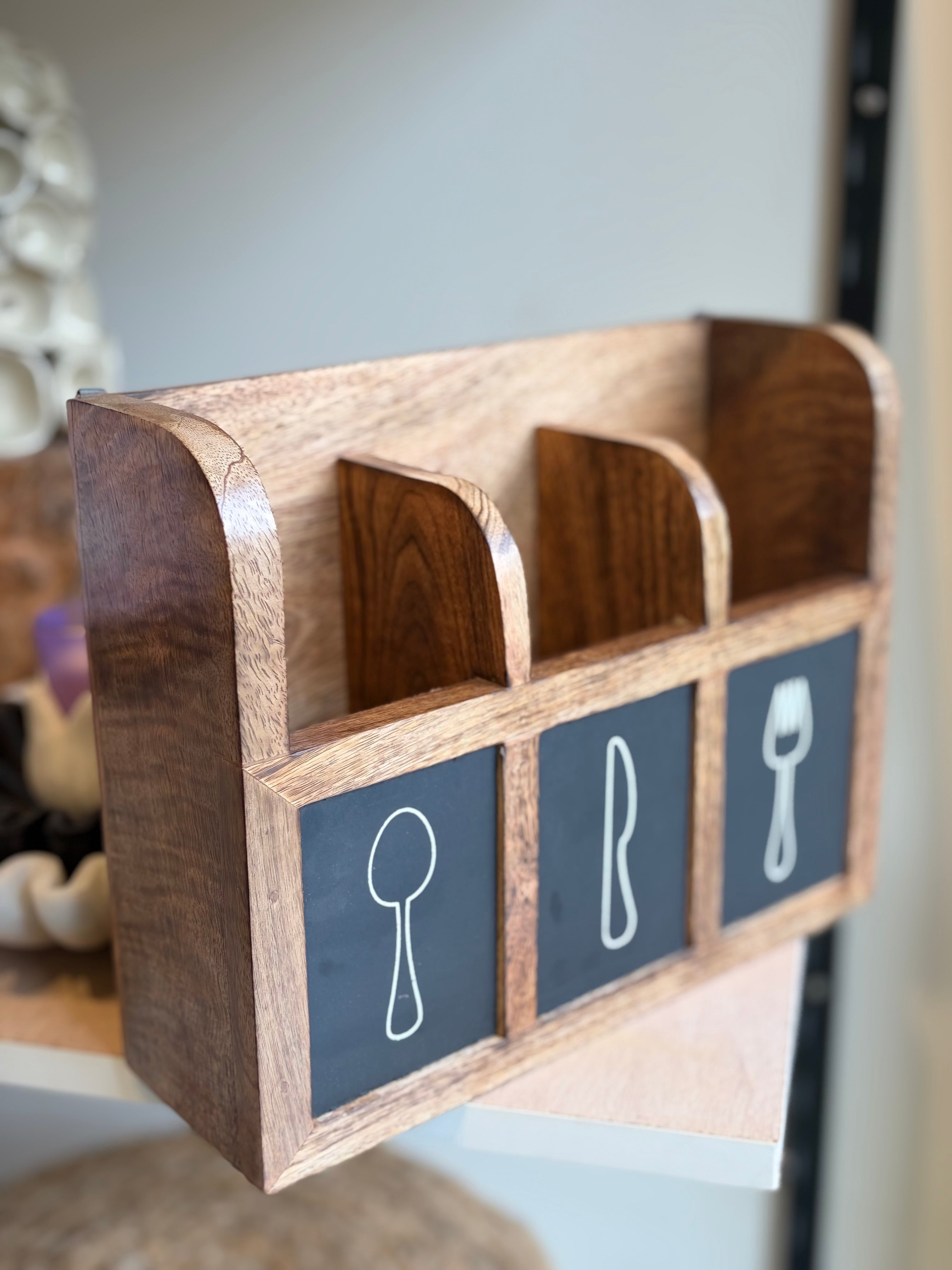 Wooden cutlery organiser